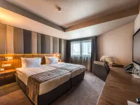 All Seasons Residence Hotel - Free Parking Hotel in zona Stazione Metropolitana NDK