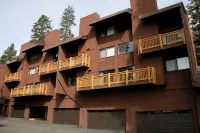 Mammoth Ski & Racquet Club