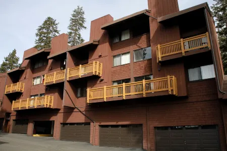 Mammoth Ski & Racquet Club