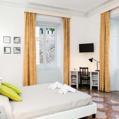 Leone X Genova Affittacamere Hotels near Via Garibaldi