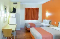 Motel 6 Seymour, in - North