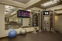 The Madison Concourse Hotel - Gym