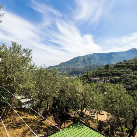 Regina Vittoria Relais EcoSmart Luxury Home Spa - de Vivo Realty