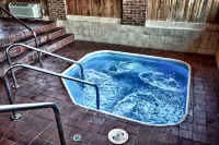 Christopher Inn and Suites Hotels in Chillicothe