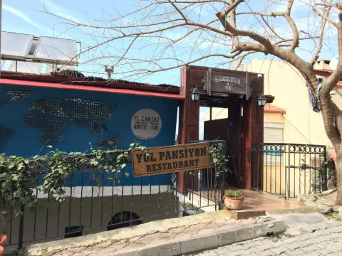 埃爾卡米諾青年旅館及酒吧