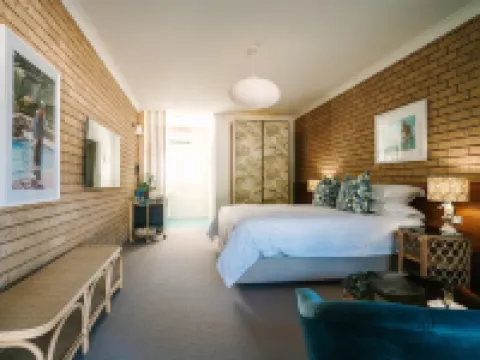 Hara House Hotels in Bright