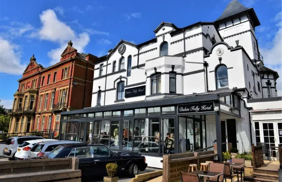 杜克斯弗利酒店