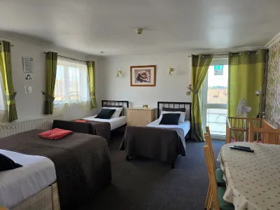 The Fairhaven Hotel Hotels near Broadgate Park