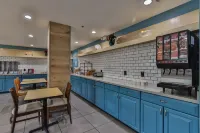 Wingate by Wyndham Chandler/Phoenix - فطور