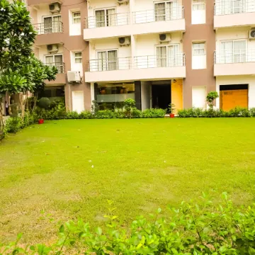 Hotel Shri Radha Nikunj Vrindavan Opposite Prem Mandir