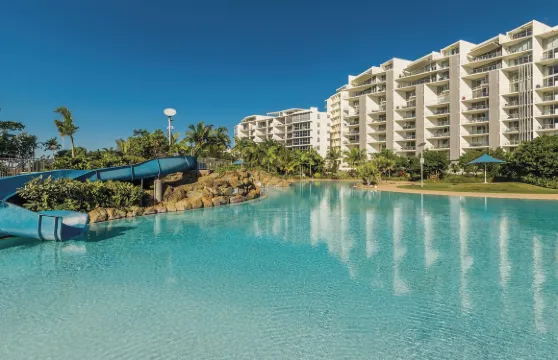 麥凱里維埃拉酒店