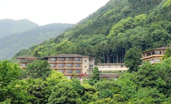 Hakonenomori Okada
