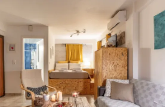 Downtown Yellow Studio - Central Secret Nest