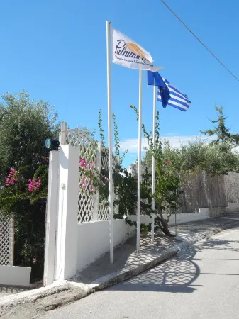 Palmina Mare Villa and Studios Отели в г. Zaloggo