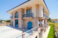 Cunda Rota Hotel Отели в г. 