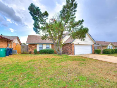 Veteran-Owned Home in Quiet OKC Hotel in zona Mid-America Christian University