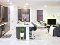 Luxury 5-Bed 3-Bath w Gym, Office, Game Room & EV Charger アンテロープのホテル