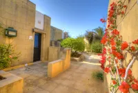 Hotel Ta' Cenc & Spa Hotels near Ta' Ċenċ Cliffs