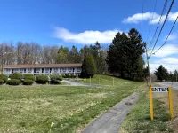 Economy Lodge 682 Main St Sturbridge Hotels in Sturbridge