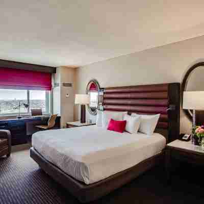 Overton Hotel and Conference Center Rooms