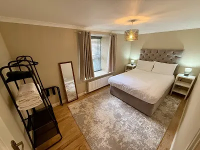 Airlie Arms Hotel Các khách sạn ở Alyth