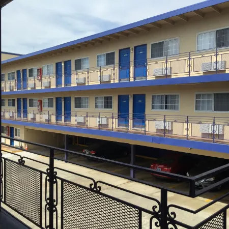 Surf Motel Отели рядом с достопримечательностью «Марина-Дистрикт»