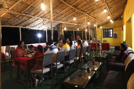 Hotel Kausani Retreat Отели в г. Каусани