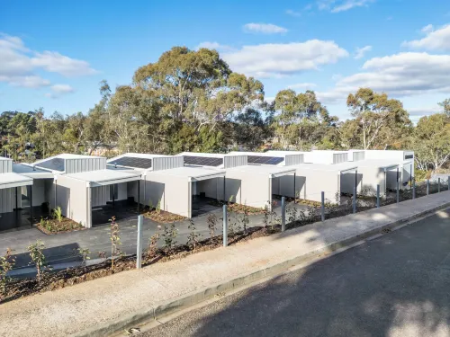 Clare Hillside Apartments Hôtels à : Spring Farm