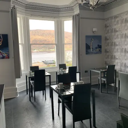 Ashburn House de Luxe B&B