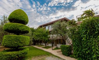 Gurel Garden House