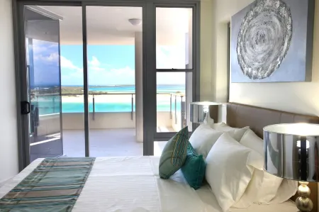 Monaco Apartments Caloundra Отели в г. Калаундра