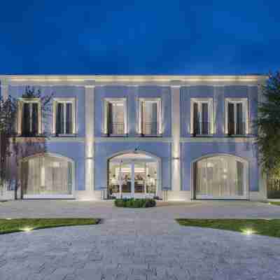 Villa Neri Resort and Spa Hotel Exterior