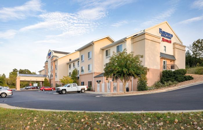 Fairfield Inn & Suites South Boston