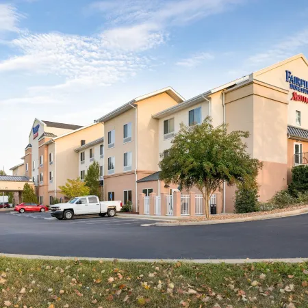 Fairfield Inn & Suites South Boston