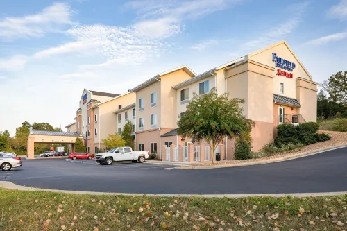 Fairfield Inn & Suites South Boston - 3 tähden