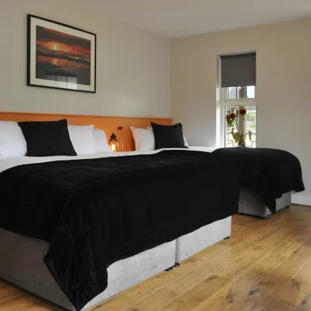 The Gateway Lodge