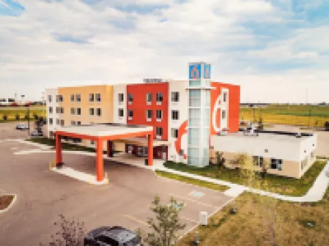 Motel 6 Airdrie, AB Hotels in Airdrie