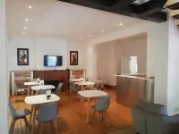 De Haas Living @ Die Laan 40 - Bed and Breakfasts