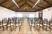 Hotel Misión Express Saltillo