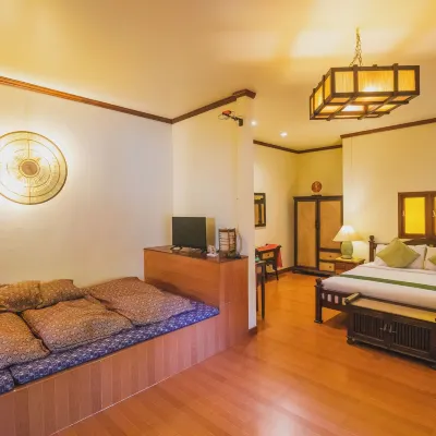 Joy's House & Tour Hotels near San Phi Suea