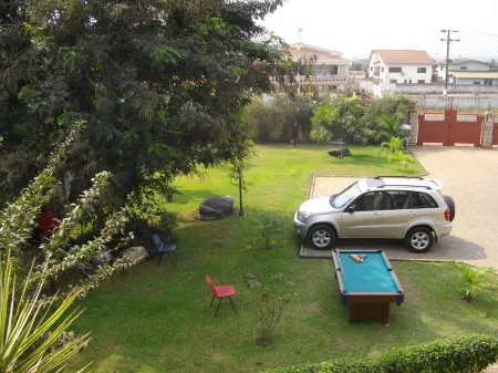 Calabash Green Executive Apartments Отели рядом с достопримечательностью «Университет Ганы»