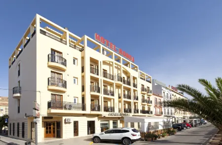 Hotel Olympia Ronda II Отели в г. Альбалат-делс-Тарончерс