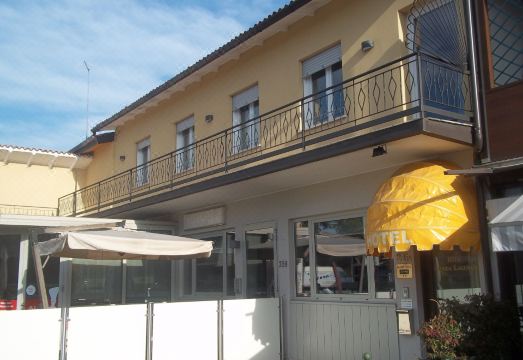 2. 호텔 그론다 라..