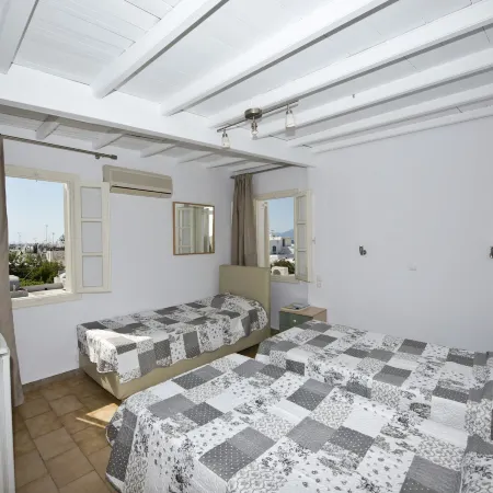 Karboni Hotel