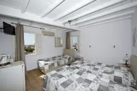 Karboni Hotel Hotels in Klouvas