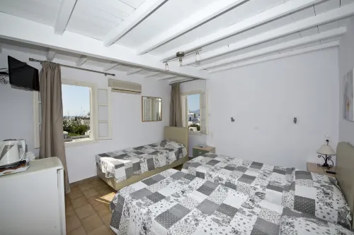 Karboni Hotel