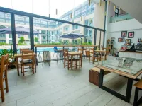 Unique Homes by Embassy Gardens Hotels near Labadi