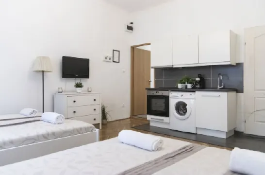 Real Apartments Wesselényi II. โรงแรมใน
