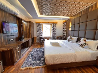 Bombay Residency Hotel dekat OBROS