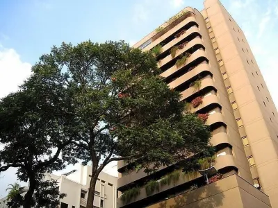 Cuarta Avenida Hotels in Caraballeda
